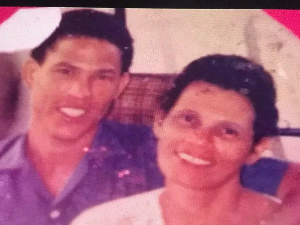 Este es el hijo perdido, Antonio, con su madre Luisa 